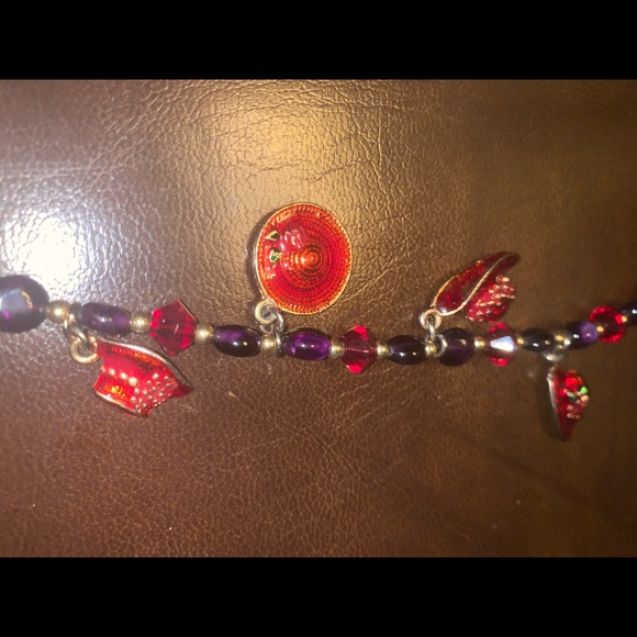 😃Join the RED HAT SOCIETY & wear this Bracelet!😃 - Picture 6 of 8